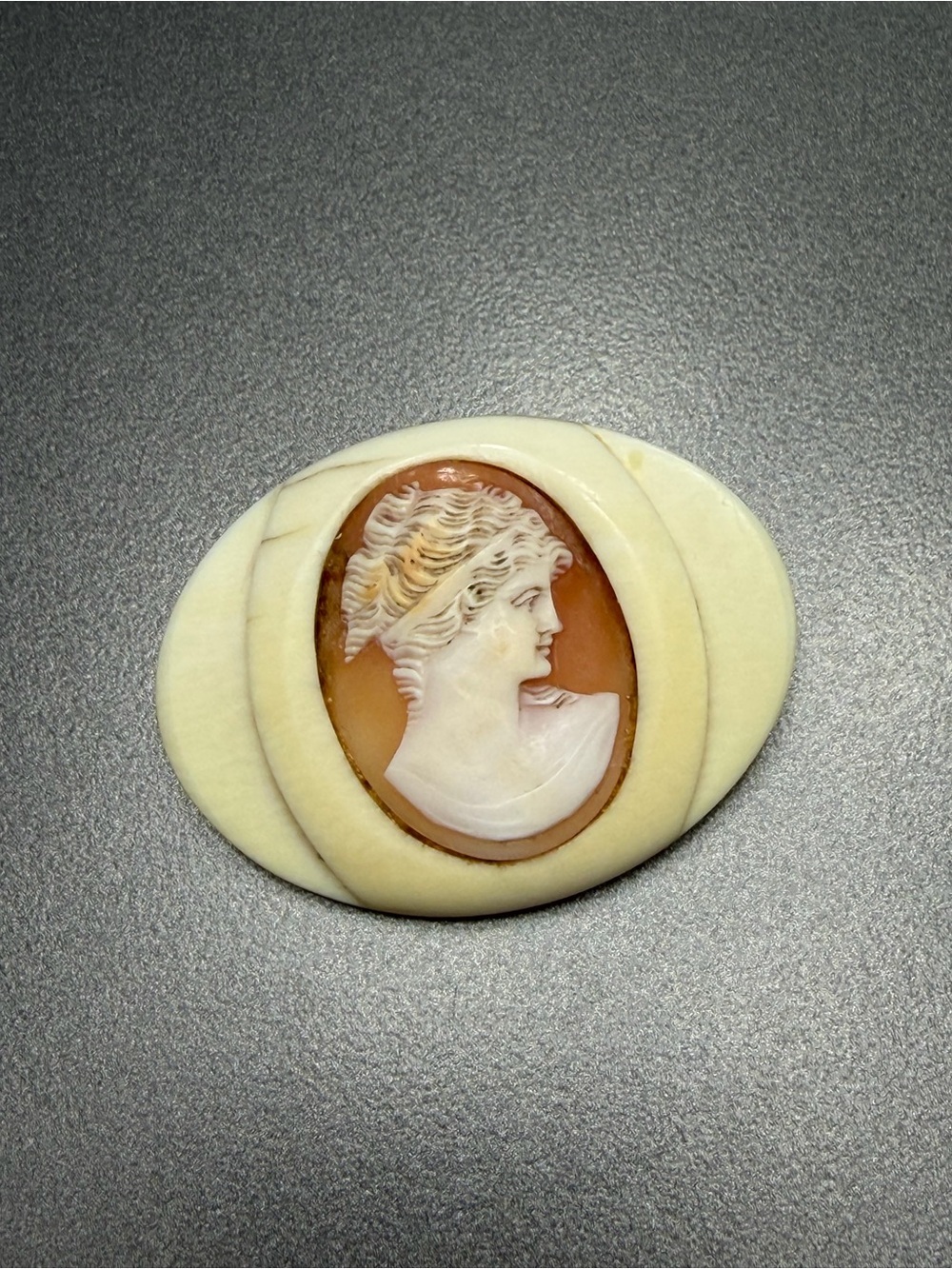 Hand-Carved Stone Cameo Brooch in Ivory #p02
